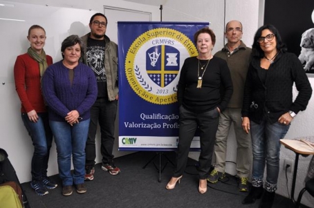 Palestrantes e pesquisadores tiram foto